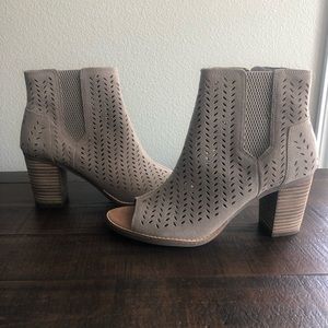 Toms Booties